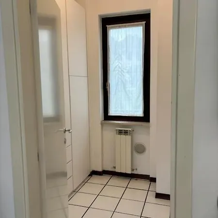 Casa Como-svizzera-monza-milano Apartmán *