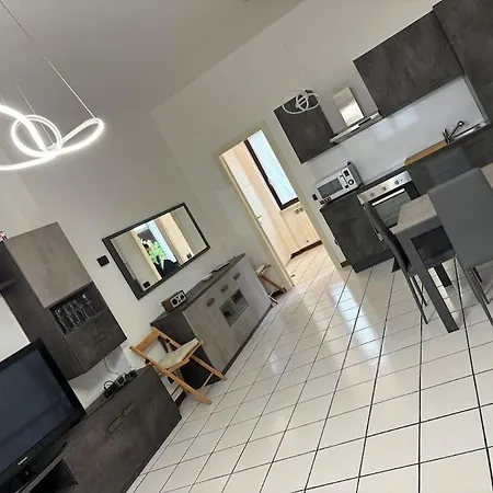 Casa Como-svizzera-monza-milano Apartmán *